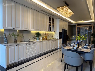 Mặt phố cổ linh - 90m2 - 7 tầng thiết kế hiện đại - vỉa hè rộng k.doanh bất chấp - full nội thất 2