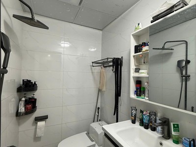 Siêu hot  chung cư ngô thì nhậm full nội thất, 81m2, 2pn, pháp lý chuẩn, hướng bc đông nam 4