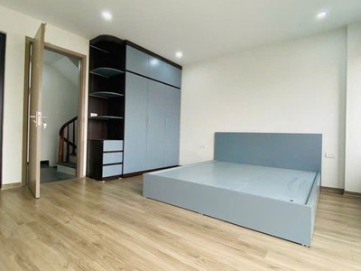 Nhà mới 6 tầng - đất nở hậu   oto 4c vào nhà thạch bàn-long biên  36m2,mặtt tiền 4.8m, 6.9 tỷ. 3