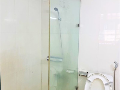 Có máy lạnh,  phòng cho  thuê cnc samsung, trường ufm, ngay lò lu vs lã xuân oai. 1