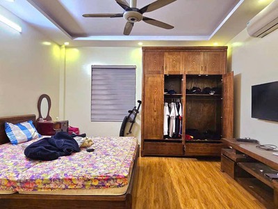 Bán gấp nhà riêng , dân cư đông đúc , kinh doanh đỉnh, thang máy 56m2 x 6t x 4mt tại võ thị sáu , 3