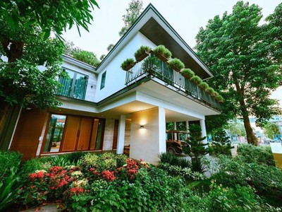 3 biệt thự đơn lập bán đảo linh đàm, gần hồ điều hòa 30ha, dt 255m2, giá cực tốt chỉ 6x tỷ, x tiểu 4