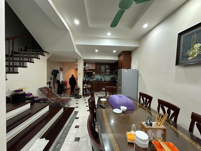 Siêu phẩm biệt thự vip cho giới nhà giàu - 4 mặt thoáng - vỉa hè đá bóng - an ninh cực tốt - thoáng 2