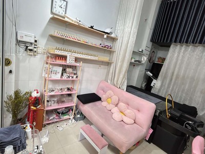 Do em đổi mặt bằng lớn hơn nên cần sang nhanh lại mặt bằng ở phú nhuận 2