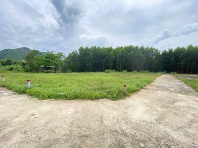 Bán 2 lô liên kề xã diên tân nằm trên trục đường bê tông rộng 5-6m 2