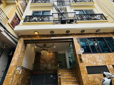Siêu tòa nhà chdv 76 phòng võ chí công 176m 9t, mt 8m, ô tô, 72 tỷ 0