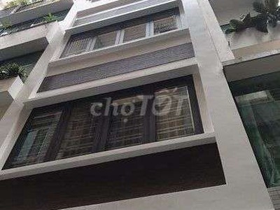 Cho thuê nhà ngõ 6 phố Trần Quốc Hoàn, Dt 50m2 x 7 Tầng xây thông có Thang Máy, 1