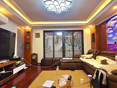Bán gấp nhà riêng , dân cư đông đúc , kinh doanh đỉnh, thang máy 56m2 x 6t x 4mt tại võ thị sáu , 0