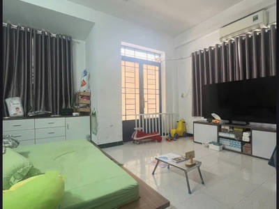 Gấp lắm nhà hẻm 106 trần thị trọng 84m2 ngang 5.2m 4 lầu view góc gần chợ 9.x tỷ. 4