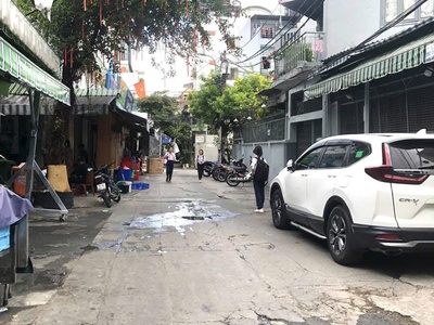 Bán nhà quận 10, đường tân phước, 78m2 cấp 4, 10.2 tỷ, hẻm xe hơi 1