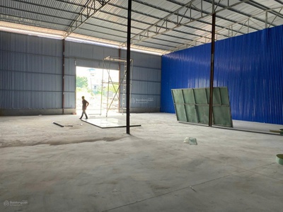 Nhà kho 220m2 mới xây tại Hoà Quý, giá 12 triệu 0