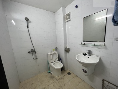 Cho thuê nhà ngõ 2 phố Hoàng Sâm, Diện tích 45m2 x 5 tầng đường rộng để ô tô, xe máy 2
