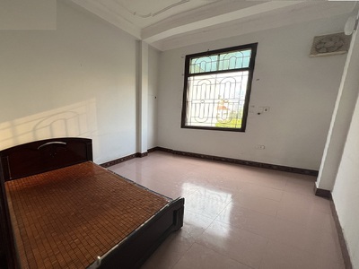 Cho thuê nhà ngõ 2 phố Hoàng Sâm, Diện tích 45m2 x 5 tầng đường rộng để ô tô, xe máy 4