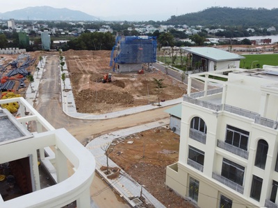 Cần bán gấp   đất sát trung tâm tp quy nhơn, mặt tiền ql19 chỉ cần 450 triệu nhận nền 4