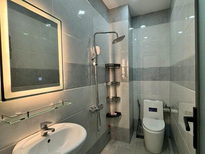 Bán nhà shr, 3tấm 4pn full nội thất cao cấp ngay chợ long trường kdc riocasa, nguyễn duy trinh, tp. 2
