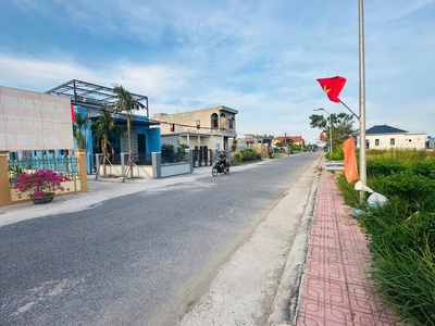Chính chủ cần bán gấp 2  lô đất nền ven biển quất lâm,  sổ đỏ từng  lô, giá hơn 1 tỷ /lô 2