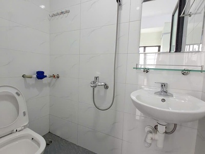 Chính chủ cho thuê phòng ccmn full đồ có gác xép tại tân xuân - an dương vương. 4