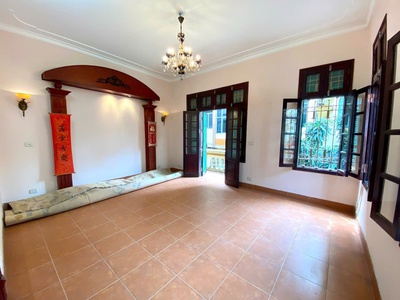 Cho thuê căn hộ 2 ngủ tại vĩnh phúc hoàng hoa thám ba đình. 1