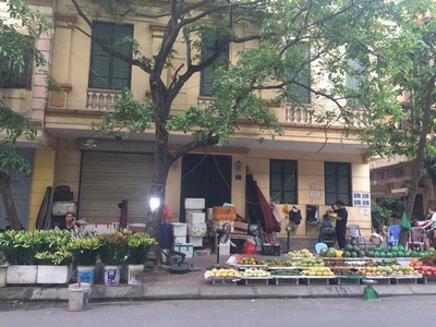 Cho thuê căn hộ 2 ngủ tại vĩnh phúc hoàng hoa thám ba đình. 0