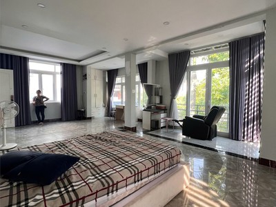 Cho thuê biệt thự quận 2 đẹp, hầm 4 tầng, phù hợp ở, vp công ty,... 3