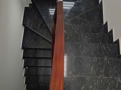 Bán nhà tả thanh oai - gân cầu bươu, gần viện 103 - 31,5m2 5 tầng  mt4,4m giá hơn 4 tỷ 2