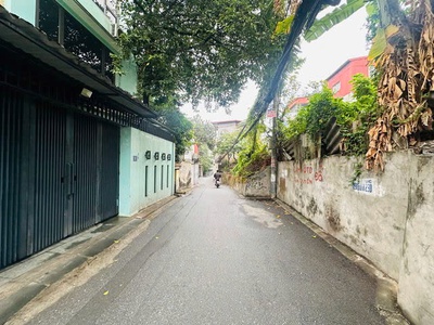 Thửa đất đẹp- ngõ thẳng tắp- oto qua nhà ngọc thụy- long biên 51/70 m2,mặt tiền  6.1m, 6.5 tỷ. 1