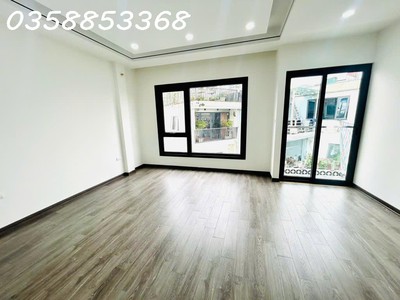 Bán nhà: hoàng liệt, 46m2, 6 tầng, thang máy, oto đỗ cửa, gần bến nước ngầm. nhỉnh 8 tỷ 4