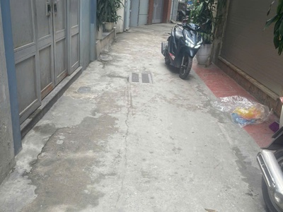 Nhà đẹp hoàng mai ngõ ôtô chánh  xe máy. nhà đẹp chong tầm tay. 0