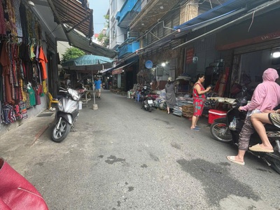 Bán nhà mặt chợ hoàng văn thái, thanh xuân - kinh doanh sầm uất - mặt tiền cực rộng ô tô tránh 0