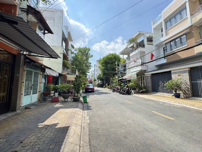 Siêu phẩm nhà mặt tiền đường trần thủ độ tân phú 105m2,4 tầng 14 tỷ 0