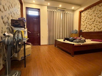 Bán nhà 4 tầng mặt phố gần đường Trường Chinh, ph Tân Bình, TP HD, 67.5m2, mt 4.5, 4 ngủ 6