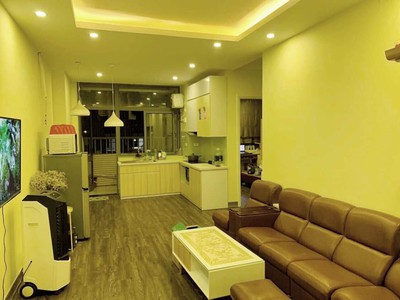 Cho thuê chung cư VOV Mễ Trì, 70m, 2 phòng ngủ, đồ cơ bản 11 triệu 2