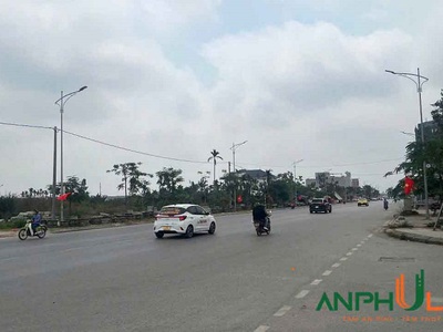 Bán lẻ hoặc cả cặp 2 lô mặt đường Máng Nước đoạn đối diện Trung Tâm Thương Mại Cửa Trại 1