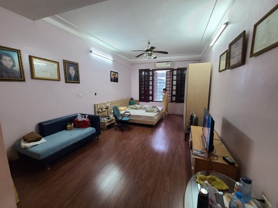 Lý Nam Đế 110M2 5 Tầng 1 Hầm 54 Tỷ Ô TÔ Tránh Đỗ 1 Nhà ra phố Móng 9 Tầng 2