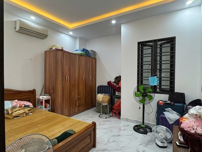 Bán nhà 50mx 4 tầng đường Khúc Thừa Dụ.Giá rẻ 4