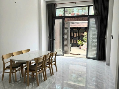 Nhà hẻm Liên Khu 5-6, Bình Hưng Hòa B dt 64m2 3 lầu 4pn 3wc giá 6 tỷ 4