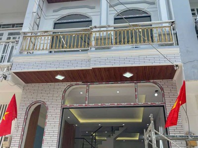 Bán nhà Phố 2 tầng, TT Nhà Bè - Diện tích: 4.6m x 12m - Giá: 5TỶ150 0