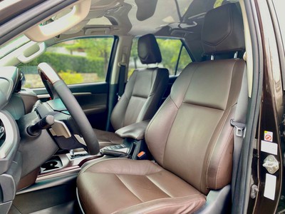Bán xe Toyota Fortuner 2.7V 4x2 AT 2020, màu nâu. 8
