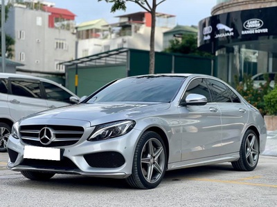 Bán xe Mercedes C300 AMG 2016, màu bạc. 2