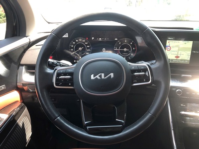Bán xe Kia Carnival 2.2D Signature 2023, máy dầu, màu đen. 17