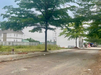 Đầu tư sinh lời với đất nền gần Vin Củ Chi - DT: 83,9m   ngang 5x17 , giá chỉ 2 tỷ 195. 3