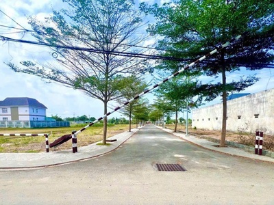 Nền đất đẹp thuộc Khu dân cư Tân Phú Trung   Huyện Củ Chi. 84,5m   ngang 5x18 , giá chỉ 2 tỷ 195. 3