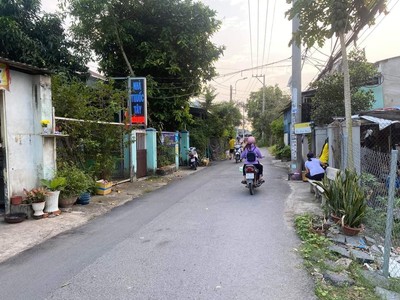 Bán Gấp Nhà 100m2 Đường Tân Hiệp 31, Có Sổ Hồng Riêng, giá 680 Triệu Đang Cho Thuê 5 Triệu 4