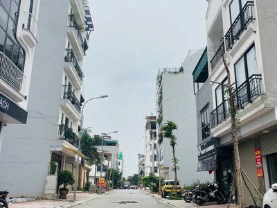 Hiếm  lô đất siêu đẹp tđc ngọc thuỵ - vỉa hè - kinh doanh, dòng tiền 0