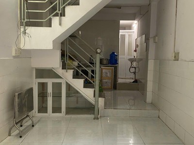 Bán gấp nhà q5-shr,2căn ra mt nguyễn văn cừ 4tầng btct giá siêu tốt 3tỷ150tr 0