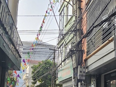 Cần bán gấp nhà ngõ thông, phố trịnh văn bô, ô tô gần, kinh doanh, 46m x 5t, chỉ 5.1 tỷ, full nt, ở 2