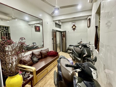 Bán nhà khương trung ,35m2 , 4 tầng , 3 ngủ , 5,68 tỷ 0