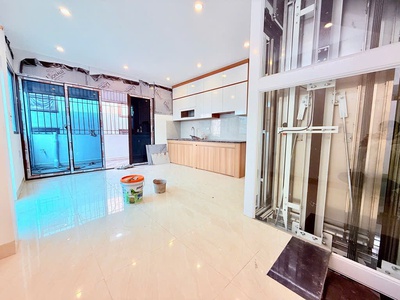 Nhà 6 tầng thang máy - lô góc - ngõ nông gần ô tô Vạn Phúc hà Đông giá chỉ hơn 7 tỷ 2