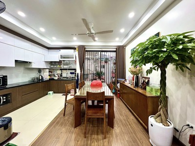 Bán căn đầu phố lê trọng tấn, ô tô, phân lô quân đội, 70m, 6 ngủ, 18 tỷ 0