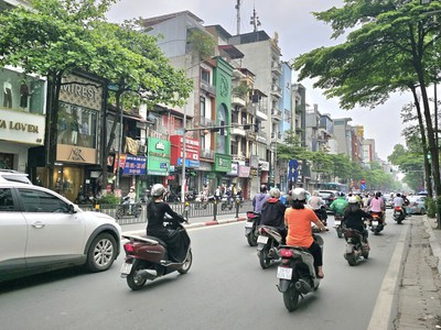 Chỉ hơn 360 triệu/m2 mặt phố tây sơn - 80m2 - vỉa hè đá bóng - kinh doanh vô địch 1